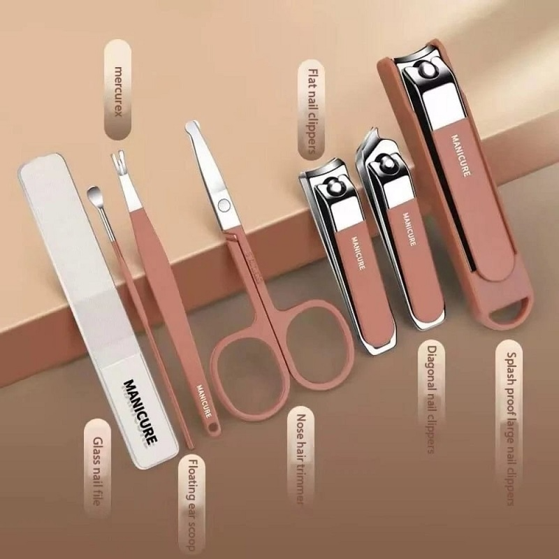 Portable Manicure Set (7 Pc)